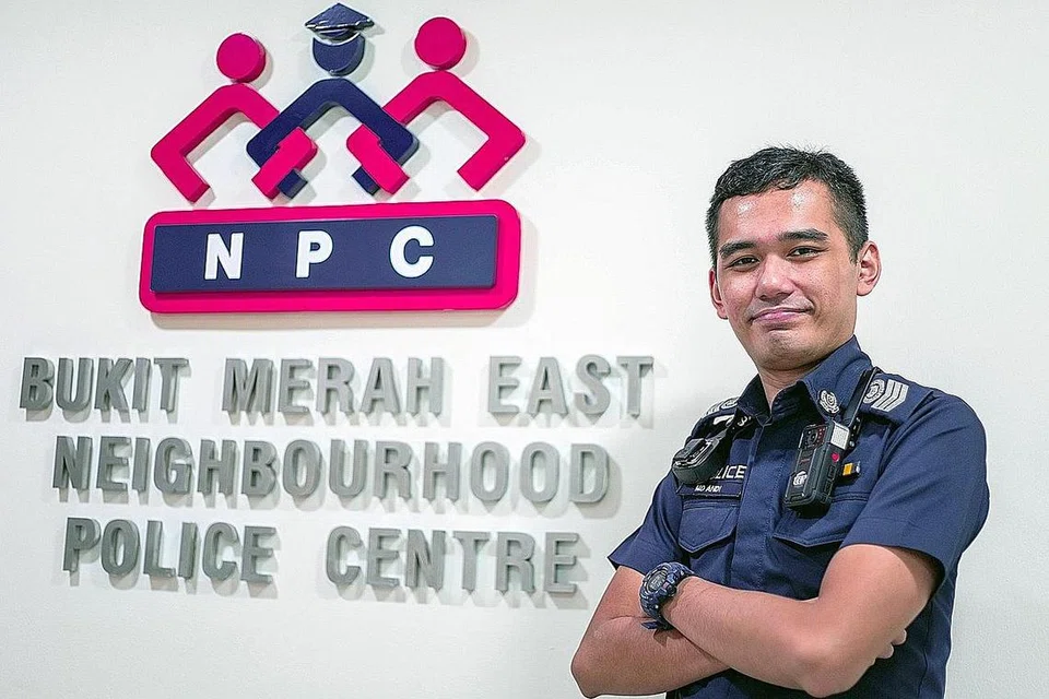 MENCAPAI IMPIAN: Setelah memohon bagi mendapatkan Biasiswa Kementerian Ehwal Dalam Negeri (MHA), Encik Muhammad Andi Sufian Mohd Shah melahirkan rasa syukur diberi peluang meeruskan pelajarannya di SUSS tahun ini. - Foto MHA