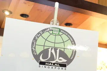 KIAN BERTAMBAH: Premis makanan dan minuman (F&B) halal dijangka meningkat saban tahun, dipacu kesedaran terhadap pasaran halal dan meningkatnya jumlah usahawan Melayu/Islam yang menceburi bidang keusahawanan F&B.