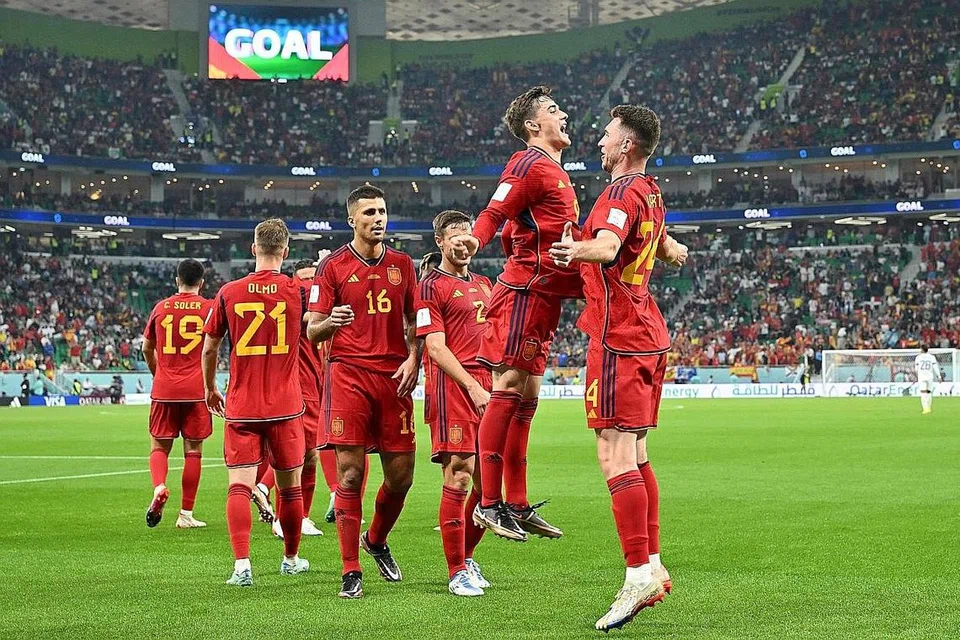 RENTAK KEMENANGAN: Sepanyol kini didorong keyakinan apabila turun menentang Jerman selepas membuka tirai Piala Dunia dengan kemenangan besar ke atas Costa Rica. - Foto AFP 