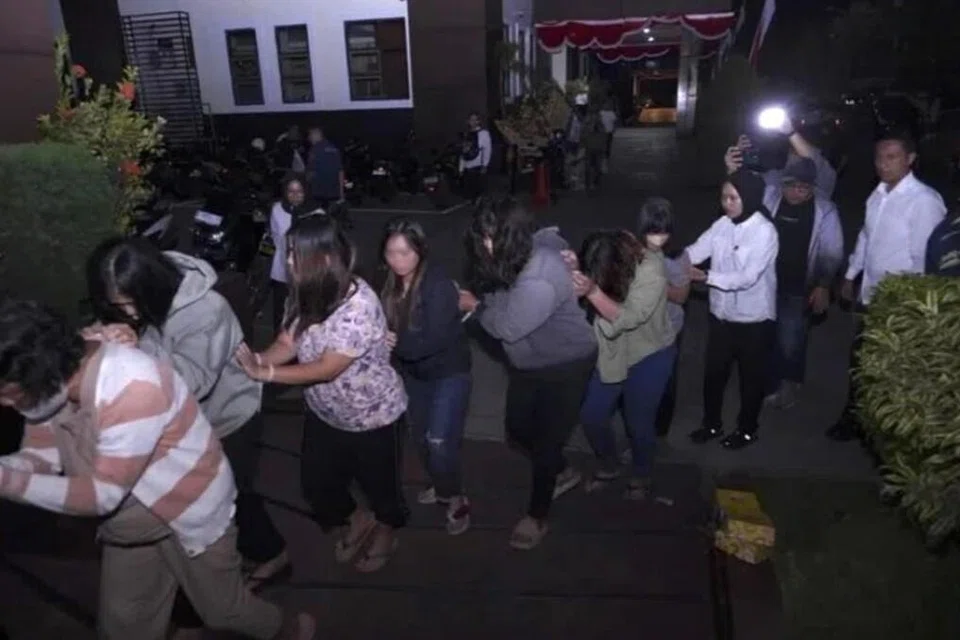 Pihak berkuasa Indonesia, sindiket pemerdagangan bayi, didakwa dihantar ke Singapura, Kementerian Pembangunan Sosial dan Keluarga (MSF)