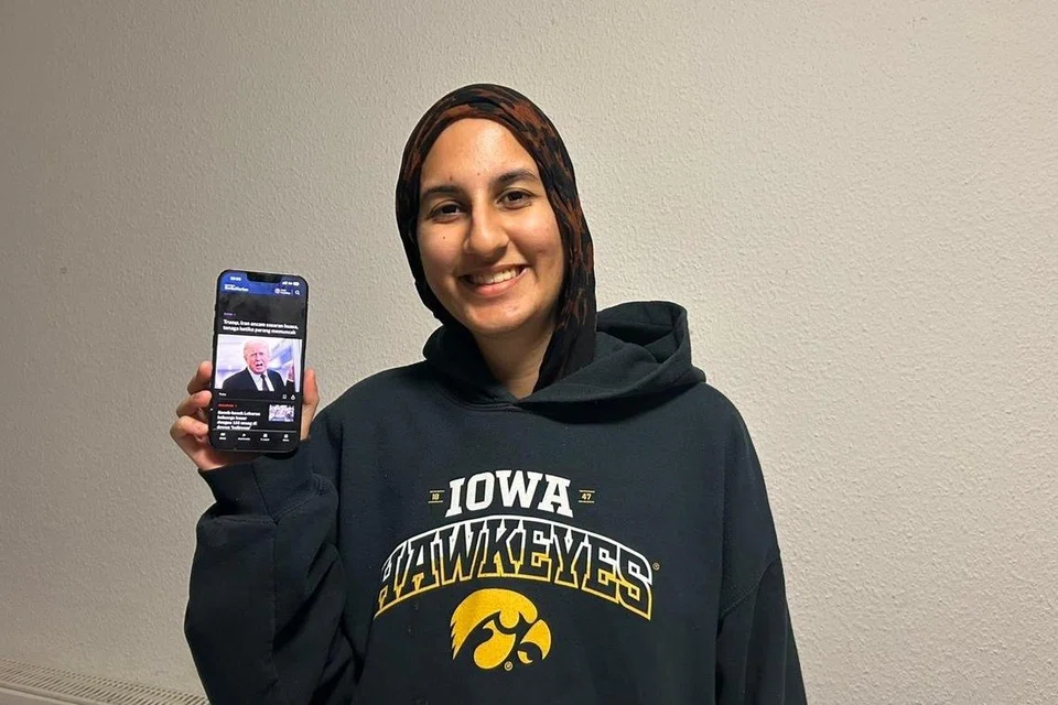 Cik Nooraishah Abdul Karim yang kini merupakan mahasiswi di Universiti Teknologi Nanyang (NTU)  sudah didedahkan kepada Berita Harian sejak kecil lagi oleh ayahnya sebagai bahan bacaan tetap di rumah. 