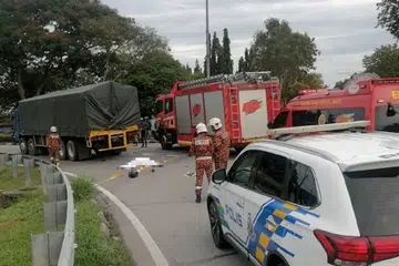 Kemalangan berhampiran Hospital Jitra mengorbankan suami isteri. 