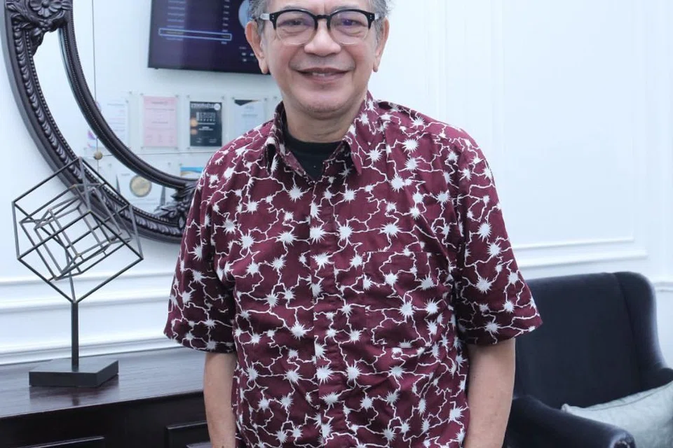 Ray Sahetapy merupakan anak seni yang komited bahkan bercita-cita menghasilkan kerja seni yang memperjuang hak golongan cacat pendengaran, sesuatu yang tidak sempat diusahakan.