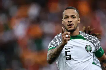 GOL KEMENANGAN: Pemain pertahanan yang juga kapten Nigeria, William Troost-Ekong, meraikan gol beliau yang membawa  kemenangan 1-0 ke atas Ivory Coast dalam  perlawanan Kumpulan A Piala Negara Afrika 2023. 