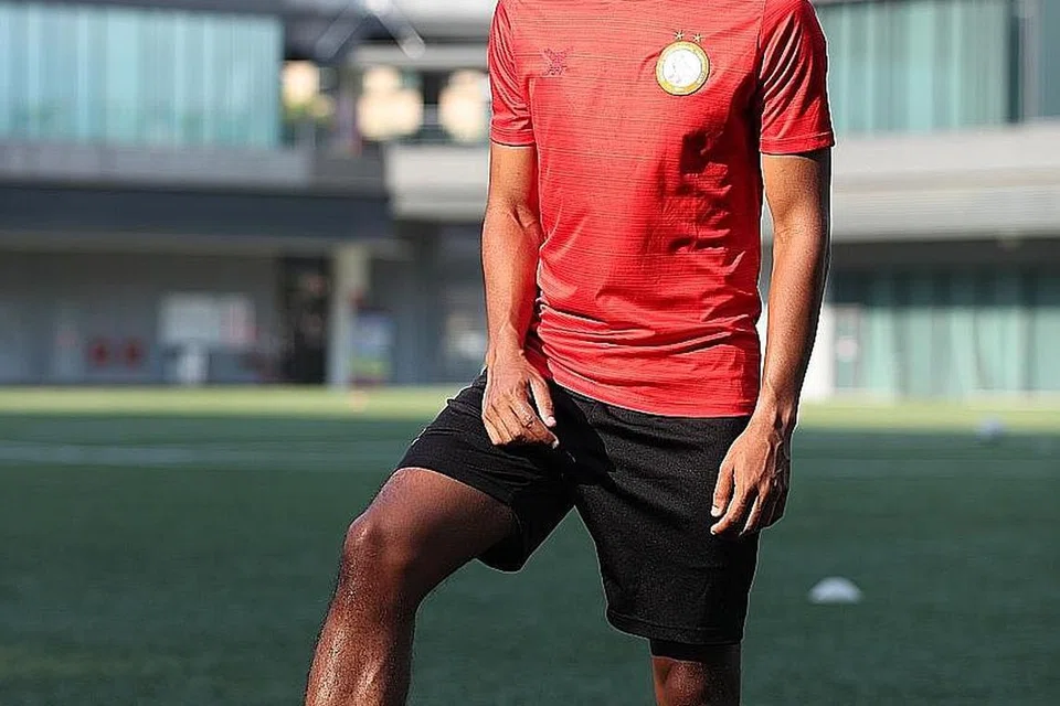 FAREEZ FARHAN: Terkejut mendapat panggilan pasukan Singa namun meletakkan harapan untuk membuat penampilan sulung menyarung jersi untuk negara. - Foto fail