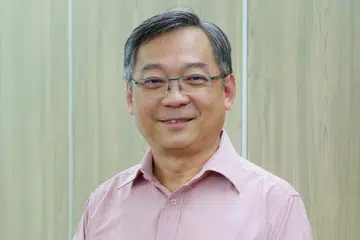 "Sementara proses pendigitalan dan automasi yang wujud kini membawa manfaat, transformasi sebenar dan kemajuan besar hanya boleh berlaku apabila kita lebih mendalami untuk membentuk semula proses dan mencipta semula model dan konsep penyampaian dengan teknologi sebagai penyumbang." - Menteri Kesihatan, Encik Gan Kim Yong.
