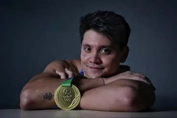 Perenang Singapura, Joseph Schooling, telah mengumumkan persaraannya daripada bersaing secara kompetitif pada 2 April.