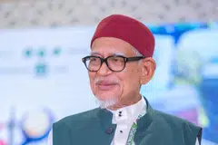 TAN SRI ABDUL HADI AWANG: Presiden Parti Islam SeMalaysia (PAS) mendakwa ramai kaum Melayu yang masih tidak ingin keluar mengundi dan sekali gus mengabaikan hak mereka dalam menentukan hala tuju politik negara. 