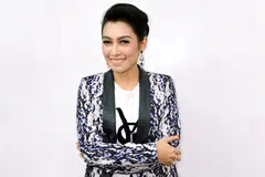 LALUI DETIK MENCABAR: Misha Omar pernah berdepan dengan kepahitan lagunya tidak diputar di radio lantas berharap penyanyi muda tidak mudah kecewa dengan jerih payah dunia seni. - Foto fail