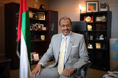 ERATKAN HUBUNGAN: Mantan Duta Besar UAE ke Singapura, Dr Mohamed Omar Abdulla Balfaqeeh, berkata banyak bidang boleh diterokai antara UAE dengan Singapura. - Foto-Foto BH oleh SHINTARO TAY