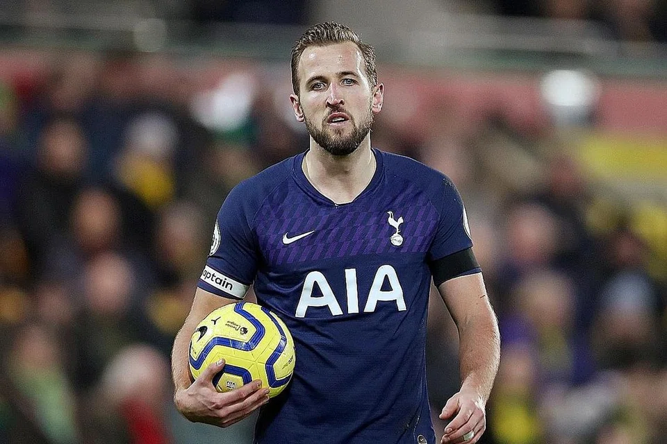 INGIN JADI JUARA: Harry Kane membuat penampilan sulung bagi Tottenham pada 2011 dan menjaringkan 181 gol sejak 2014 tapi belum memenangi trofi bersama kelab London itu. - Foto REUTERS