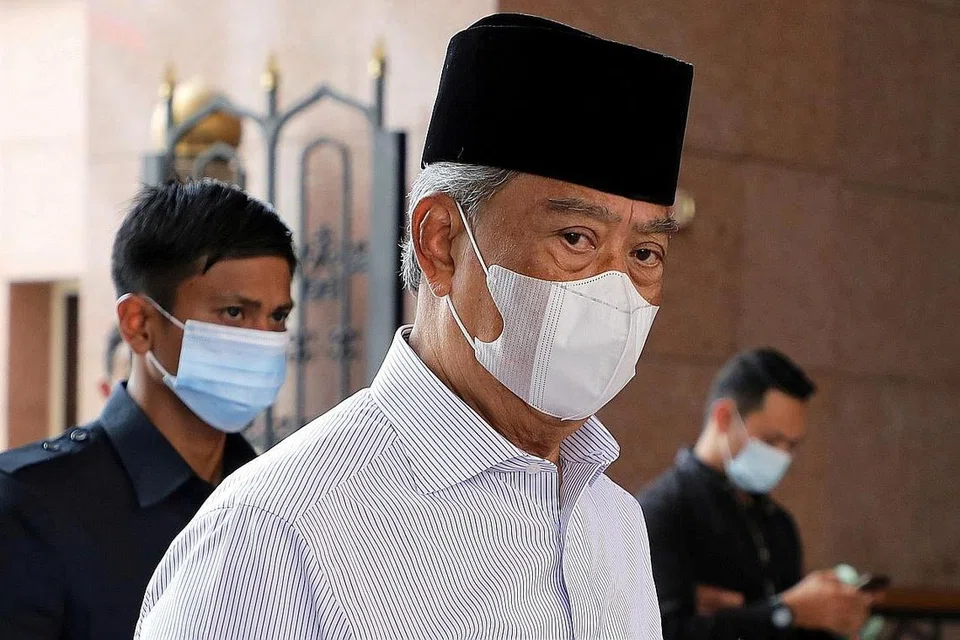 TAN SRI MUHYIDDIN YASSIN: Kepemimpinan beliau sebagai Perdana Menteri telah diperakui Yang di-Pertuan Agong dalam mengemudi Malaysia menghadapi cabaran terutama semasa penularan Covid-19, kata Timbalan Ketua Menteri Sabah, Datuk Seri Bung Moktar Radin. - Foto REUTERS