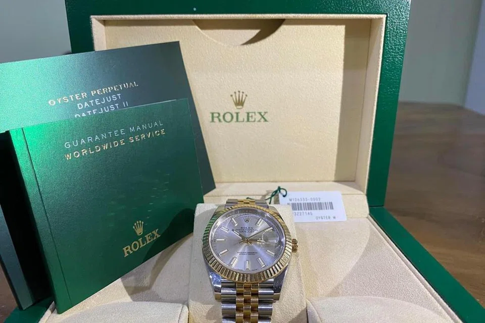 KENANGAN BERHARGA: Jam tangan mewah jenama Rolex milik Datuk Seri Dr Zulkifli Mohamad Al-Bakri pemberian Raja Arab Saudi, Raja Salman Abdulaziz Al Saud, dilelong dan hasil jualan akan disalurkan kepada rakyat Palestin.