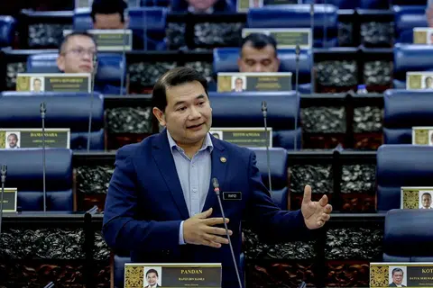 Menteri Ekonomi Malaysia, Encik Rafizi Ramli, dalam jawapan bertulis yang disiarkan di laman web Parlimen 14 Mac memberitahu Perjanjian Bersama Zon Ekonomi Khas Johor-Singapura (JS-SEZ) akan ditandatangani oleh perdana menteri kedua-dua negara semasa sesi rahat.