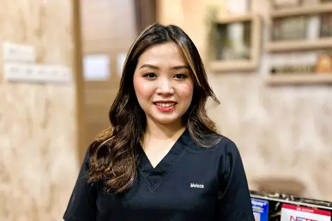 Pemilik Nawraa17 Hair Studio, Cik Nur Farah Ezza Md Mujahid, memaklumkan salunnya yang mempunyai tujuh pekerja mampu mengendalikan sekitar 35 pelanggan sehari pada waktu sibuk.