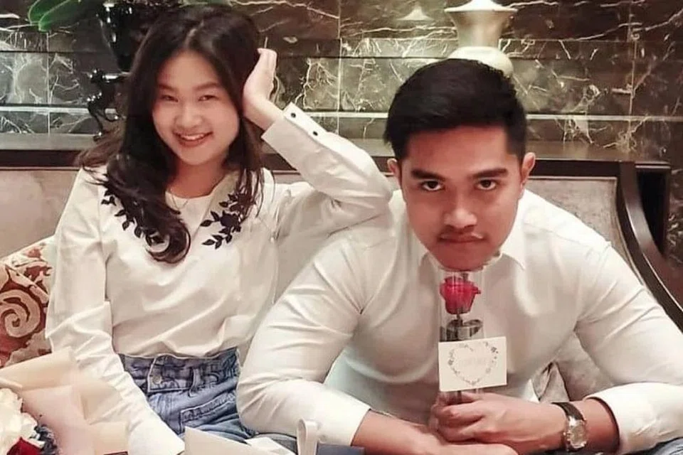 HANYA TINGGAL KENANGAN: Kisah cinta anak Presiden Jokowi, Kaesang dan gadis Singapura, Felicia, dikatakan terputus dengan ibu Felicia mendakwa Kaesang menghilangkan diri selepas berjanji ingin mengahwini anaknya. Isu ini menimbulkan perdebatan di media sosial, lapor laman South China Morning Post. - Foto INSTAGRAM