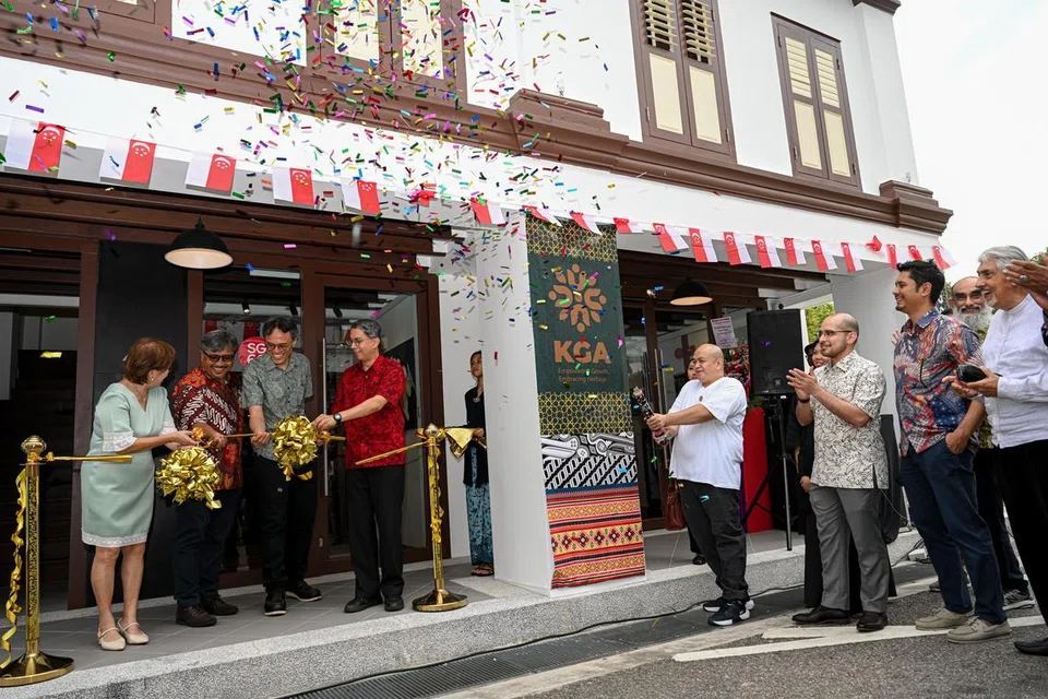 F7BF7925-3148-4960-B2D1-F3A02CF32A4C