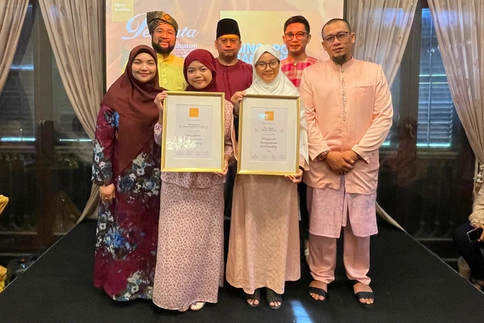 Opera Academy,  Nurul Hana Mohamad Azeli, Nur Aleeya Rahmad