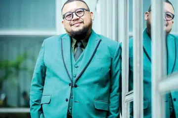Pengarah dan pelakon terkenal Malaysia, Datuk Afdlin Shauki Aksan, 54 tahun, menafikan fitnah bahawa beliau terlibat dalam salah laku perolehan projek bernilai RM10 juta di bawah naungan Dewan Bandaraya Kuala Lumpur (DBKL).