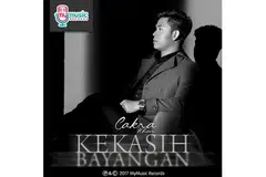LEBIH MATANG: Cakra Khan menampakkan kematangan dalam menjiwai lagu 'Kekasih Bayangan', yang menyampaikan tentang hasrat hati teruna yang cintanya tidak disambut sang gadis. - Foto MY MUSIC RECORDS