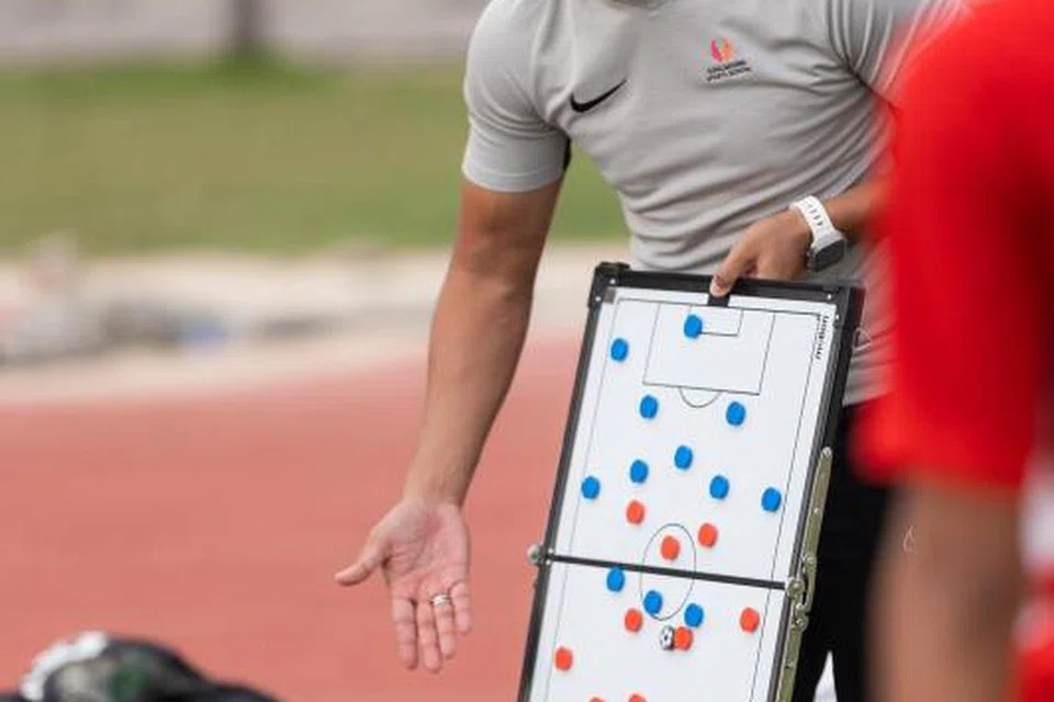 BEKAS PEMAIN MIDFIELD: Isa Halim kini adalah jurulatih di Sekolah Sukan Singapura dan ketua jurulatih di Akademi Bola Sepak ActiveSG (Woodlands). 