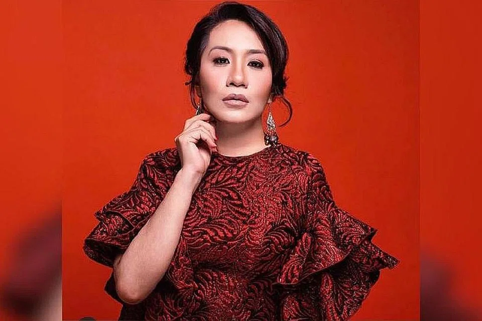 AMELINA: Suka usaha sendiri meniaga nasi minyak dan nasi ayam demi mencari rezeki berbanding minta bantuan kewangan. - Foto INSTAGRAM AMELINA