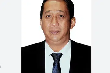 Ahli Dewan Undangan Negeri (Adun) Tempasuk, di Sabah, Datuk Mohd Arsad Bistari, dikaitkan dengan skandal Adun Sabah yang didakwa berbincang tentang rasuah untuk mendapatkan lesen projek.