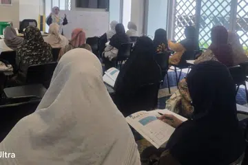 Kelas Tajwid Muslimah 2026 diadakan pada Khamis dua kali sebulan, di Dewan Solat Muslimah, Aras 2 Masjid Ar-Raudhah.