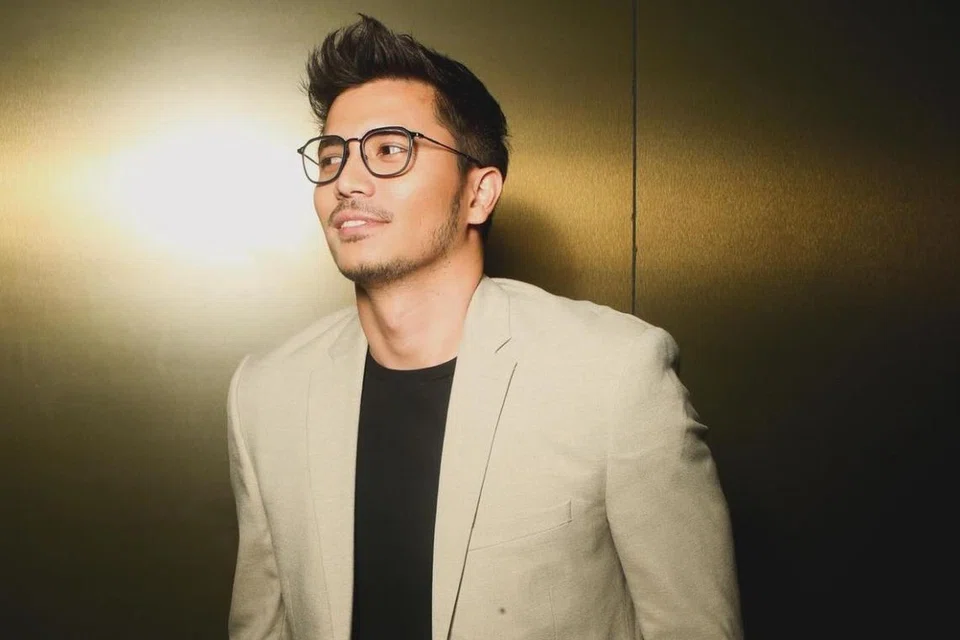 Fattah Amin bersyukur dengan limpahan rezeki dalam bentuk tugasan yang diraih sejak akhir-akhir ini sesudah perpisahannya bersama pelakon, Nur Fazura Sharifuddin.