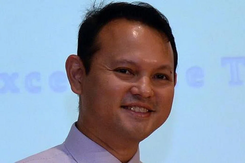 ENCIK ZAQY MOHAMAD