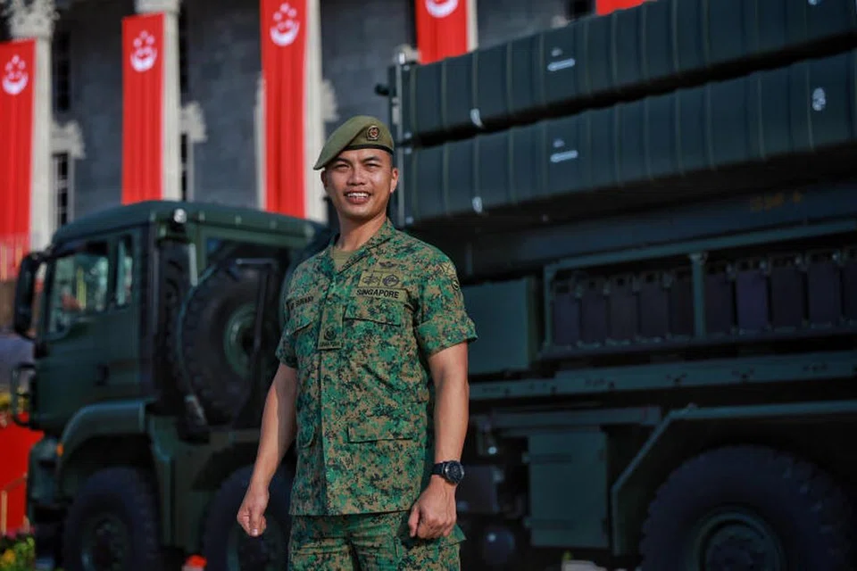 SERTAI NDP SATU PENGHORMATAN: Tahun ini merupakan kali kedua Pegawai Waran Ketiga (3WO) Muhammad Suhairi Suhaimi mengambil bahagian dalam NDP.