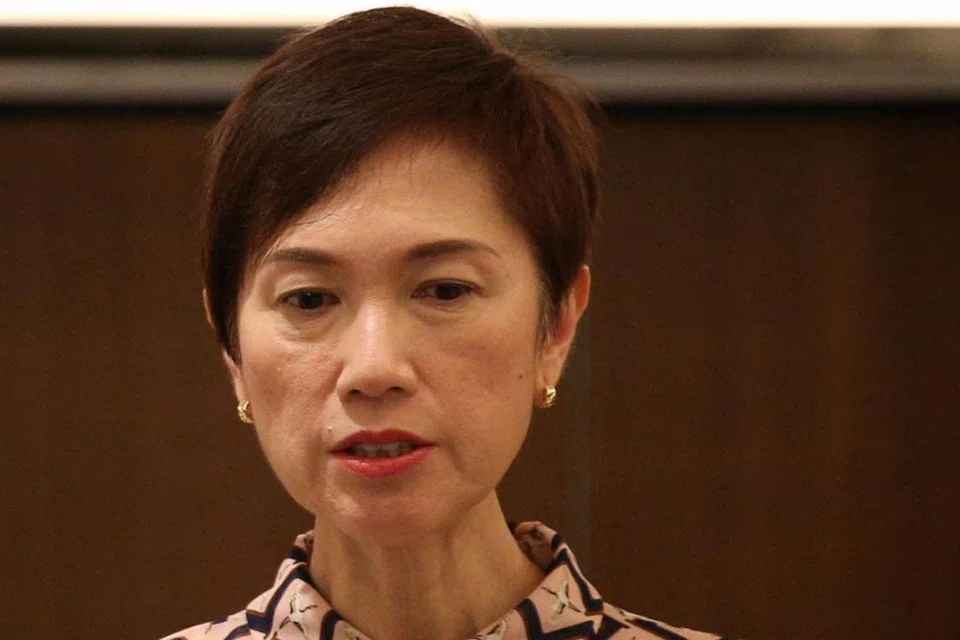 Cik Josephine Teo, Menteri Tenaga Manusia - Foto fail