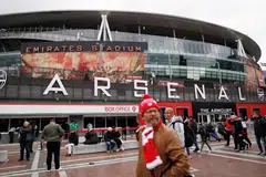 Arsenal mempunyai stadium kelima terbesar dalam kalangan kelab bola sepak England dengan kapasiti 60,704 tempat duduk.