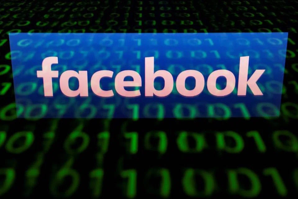 Ketua eksekutif Facebook, Encik Mark Zuckerberg menyifatkan penggodaman itu 'isu keselamatan amat serius'. - Foto AFP 