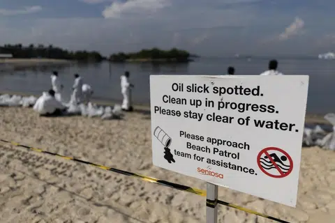 Bekalan air di Singapura tidak terjejas menyusuli insiden limpahan minyak di Terminal Pasir Panjang, kata PUB.