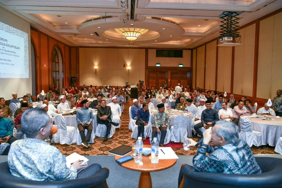 Dr Muhammad Quraish berada di Singapura sempena Majlis Maulidur Rasul saw dan Haul Habib Muhammad Bin Salim Alattas yang ke-50 tahun di Masjid Ba’alwie. Ceramah beliau disampaikan pada 1 November.
