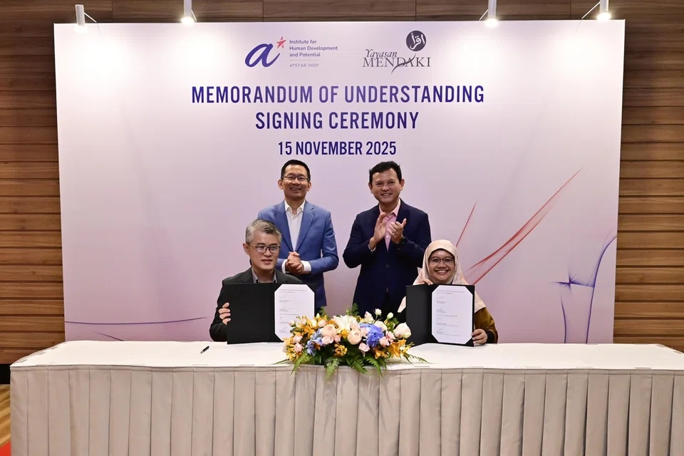 MOU, Mendaki, meterai, kanak,kanak, belia