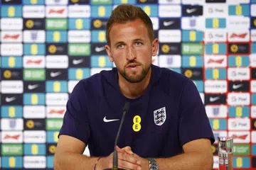 Penyerang dan kapten England, Harry Kane berkata bekas pemain England harus ingat betapa sukar beraksi dalam kejohanan besar seperti Euro.