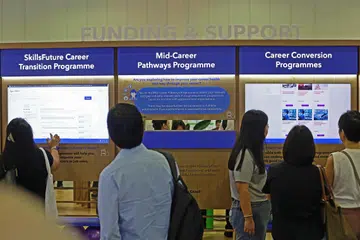 Ramai di antara Anggota Parlimen (AP) pada perbahasan Belanjawan 2025 di Parlimen memohon agar skim sokongan sedia ada diperluaskan atau dipertingkatkan untuk menyokong lebih ramai pekerja mempertingkat dan meraih ilmu dan kemahiran baru supaya mereka dapat kekal relevan dan berdaya saing.