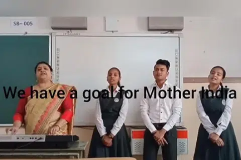 LAGU HAMPIR SAMA: Versi Joseph Mendoza menggunakan perkataan 'India' atau 'Mother India' sementara versi Singapura menggunakan 'Singapura', dengan lirik lain hampir sama. - Foto fail