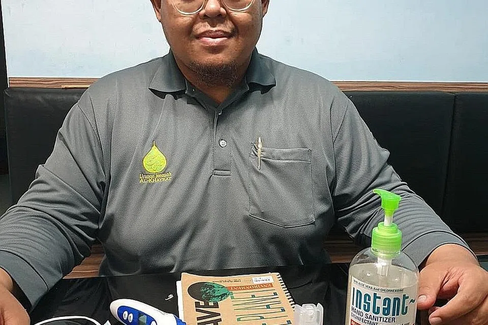 Encik Mohammed Irwan Wahid,