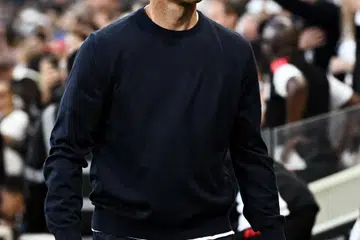 Pengurus Chelsea, Xabi Alonso, Liga Perdana England, Fulham