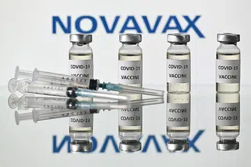 KESAN PENEMUAN: Saham Novavax meningkat lebih 22 peratus selepas laporan mengenai vaksinnya dikeluarkan. - Foto REUTERS
