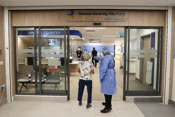 DIRASMI: Poliklinik Bukit Panjang dibuka secara rasmi semalam. - Foto ZAOBAO