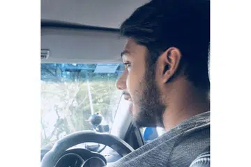 LEBIH BERBALOI: Harga sewa kereta yang dikenakan penyedia khidmat kenderaan sewa adakalanya lebih murah daripada tambang teksi atau Grab untuk ke satu destinasi. - Foto BH oleh HANS ASHRIE