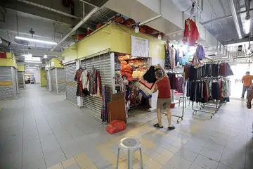PELEPASAN SEWA: Syarikat kecil dan sederhana (SME) dan persatuan tidak meraih keuntungan (NPO) yang layak kerana terjejas oleh langkah Fasa Dua (Kewaspadaan Dipertingkat) akan menerima pelepasan sewa selama dua minggu. - Foto ZAOBAO