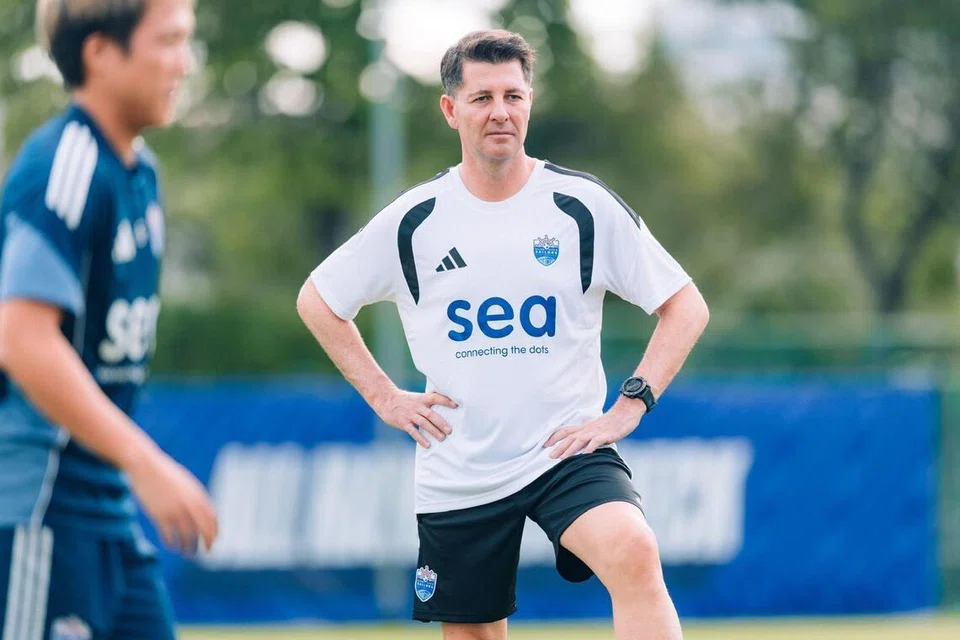 bola sepak, Ketua Jurulatih Lion City Sailors, Jesus Casas, Liga Perdana Singapura