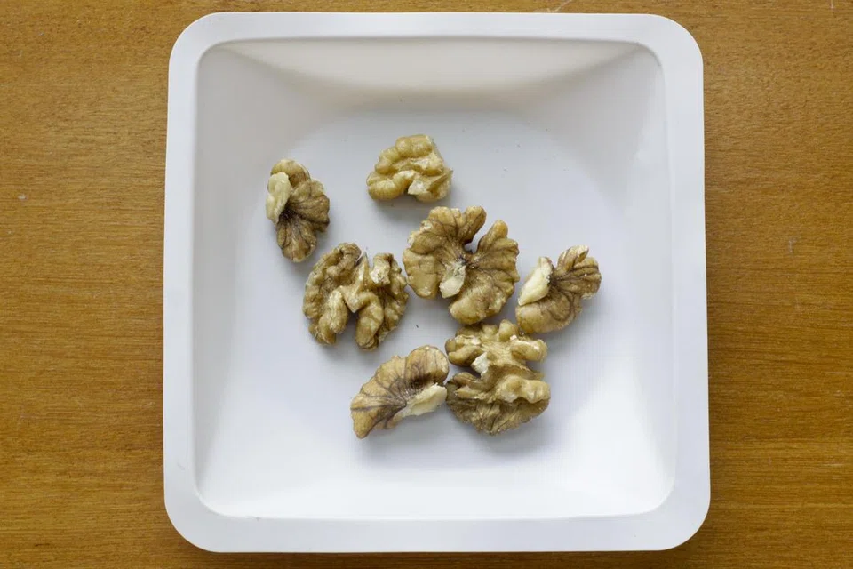 UNTUK OTAK: Walnut dikatakan baik untuk kesihatan otak.