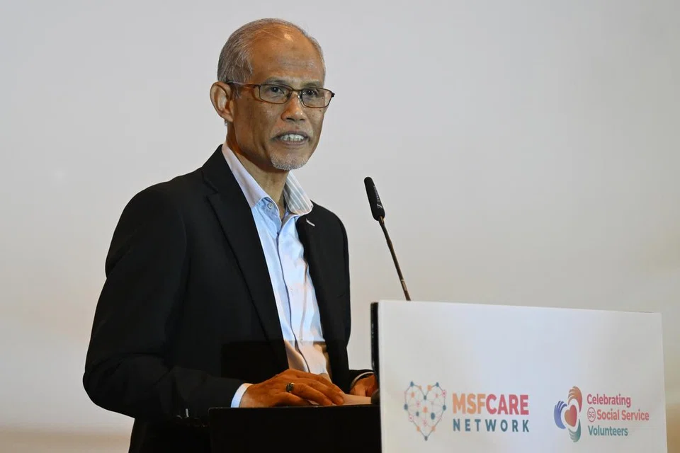 Encik Masagos Zulkifli Masagos Mohamad menasihati masyarakat Melayu agar merebut peluang daripada pakej sokongan yang diumumkan Belanjawan 2024 untuk mempertingkat diri.