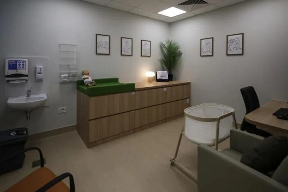 bilik penyusuan, poliklinik tengah 